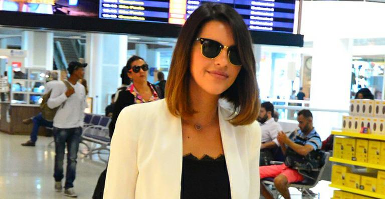Mariana Rios muda o visual e exibe cabelos mais curtos