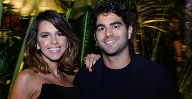 Com o namorado, Mariana Rios exibe novo visual em jantar