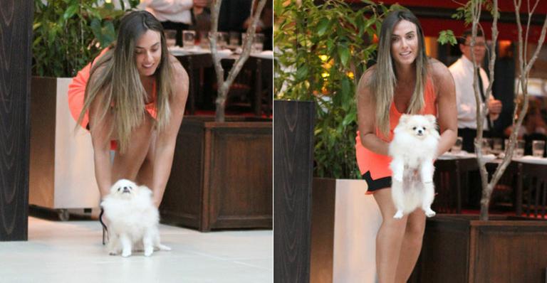 Cachorrinha de Nicole Bahls foge em shopping e ela quase mostra demais tentando resgatá-la