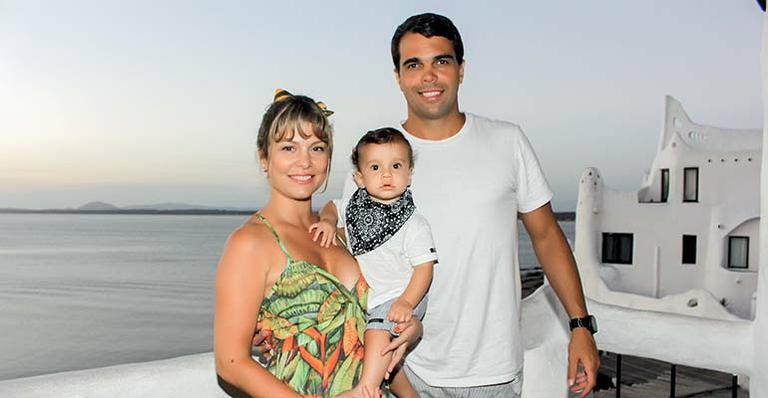 Bárbara Borges mostra os primeiros passos do filho, Martin Bem