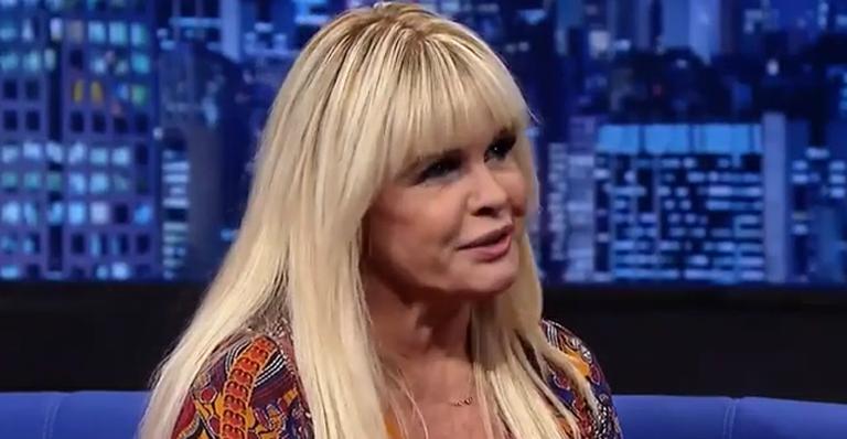 ‘Só a empregada que não gostou’, diz Monique Evans sobre namoro com a DJ Cacá Werneck