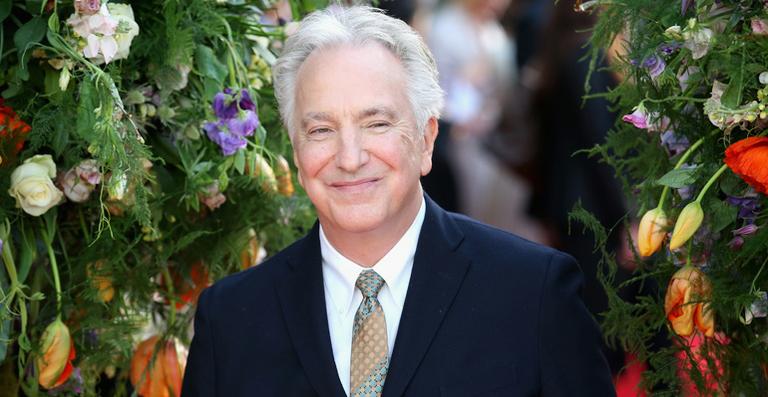 Alan Rickman se casa após 40 anos de relacionamento