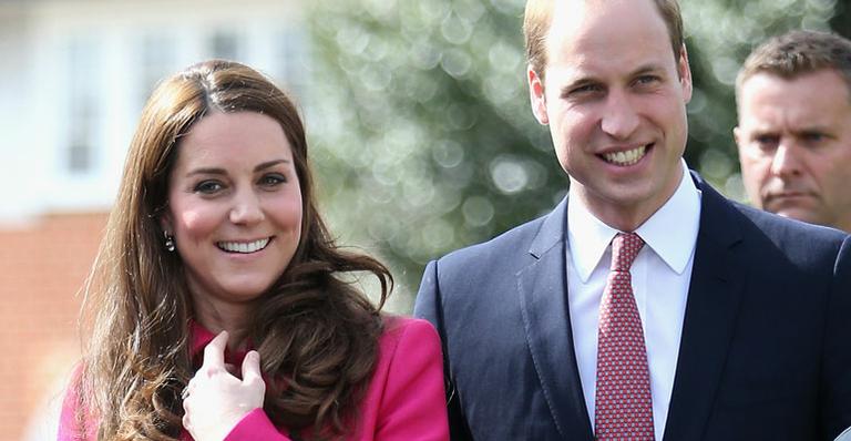 Kate e William brincam com a imprensa mundial sobre o nascimento do segundo filho