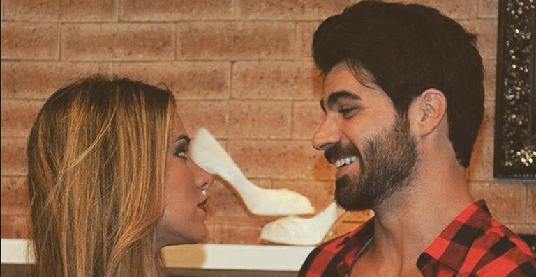 Em meio a rumores de fim de namoro, Adriana Sant’Anna desabafa: ‘Peço que respeitem’