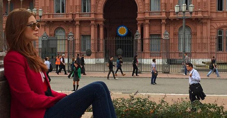 Marina Ruy Barbosa dá pausa na correria e descansa na Argentina; veja fotos
