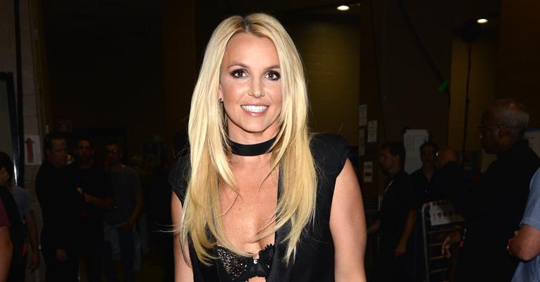 Britney Spears mostra diversão com os filhos