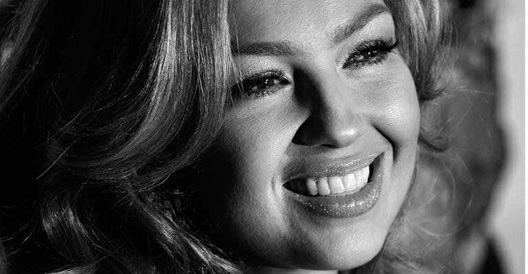 Thalía escreve carta emocionante para os filhos: ‘Peguem a mão de Deus e amem ao máximo’