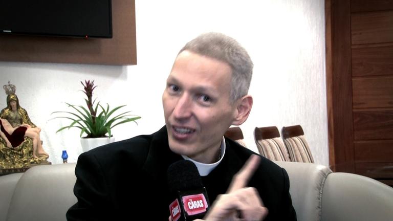 Padre Marcelo Rossi manda mensagem para as mães