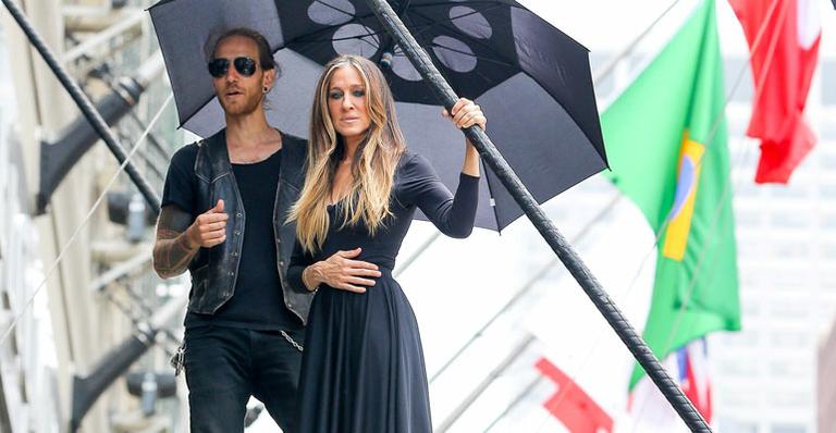 Sarah Jessica Parker aumenta rumores e gravações de ‘Sex and the City 3’ podem ter começado