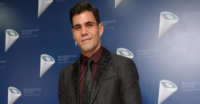 Após A Regra do Jogo, Juliano Cazarré estará no teatro