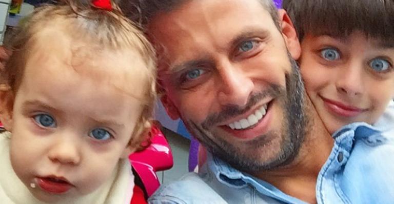 Após polêmica com ex-namorada e mãe de santo, Henri Castelli diz: ‘Tudo passa’
