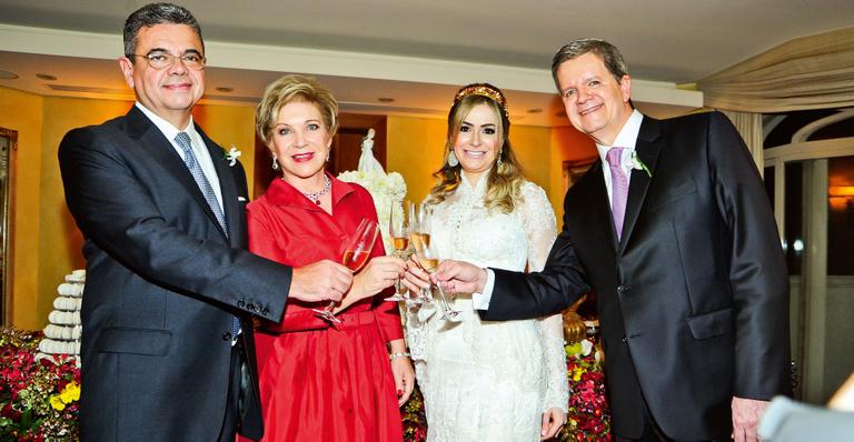 Marta Suplicy abençoa a boda de Sarita Rodrigues e Ivan Toledo em SP