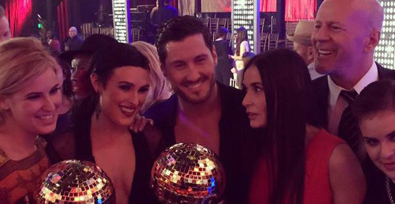 Demi Moore e Bruce Willis se reúnem para comemorar vitória da filha, Rumer, no ‘Dancing With The Stars’