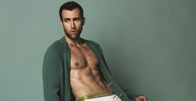 Matthew Lewis, o Neville de ‘Harry Potter’, mostra boa forma em ensaio para revista gay