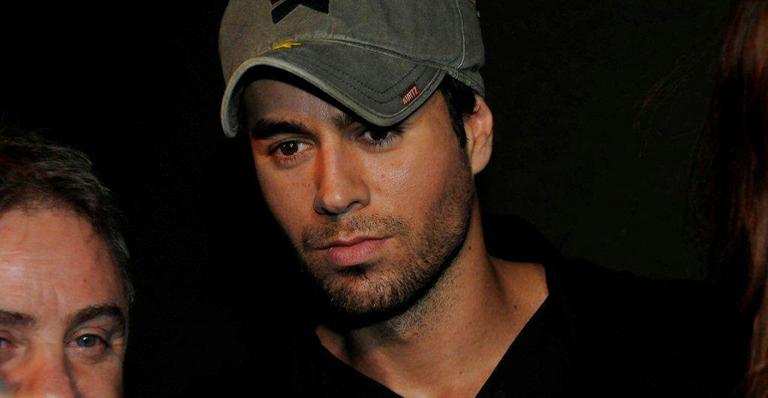 Após cirurgia, Enrique Iglesias agradece carinho dos fãs