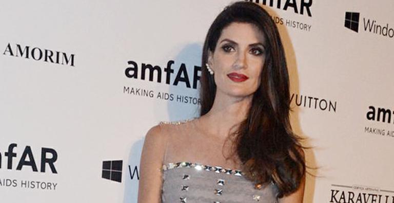 Moda: Isabella Fiorentino ensina como ser sexy