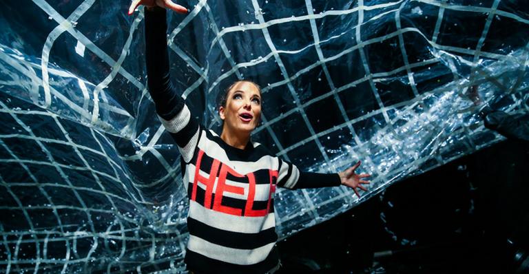Ticiane Pinheiro participa do espetáculo interativo ‘Fuerza Bruta’