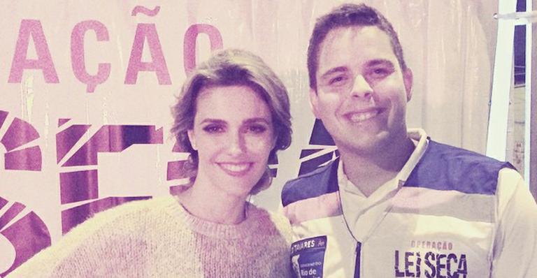 Após SuperStar, Fernanda Lima é parada em blitz da Lei Seca: ‘Ainda bem que não bebo em serviço’