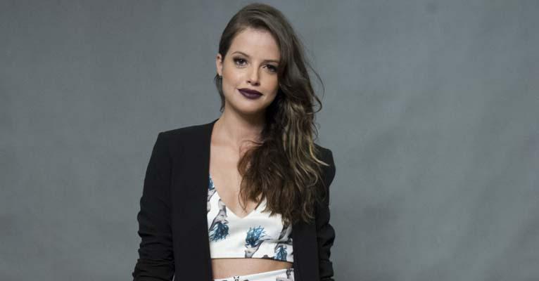 Agatha Moreira garante que namorado não sente ciúmes das cenas quentes de ‘Verdades Secretas’