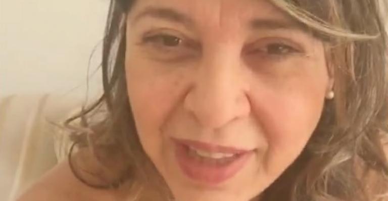 Roberta Miranda grava vídeo “grogue” após exame em hospital