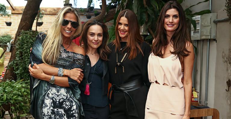 Mariana Kupfer reúne Adriane Galisteu, Gabriela Duarte e Isabella Fiorentino para celebrar a chegada dos 41