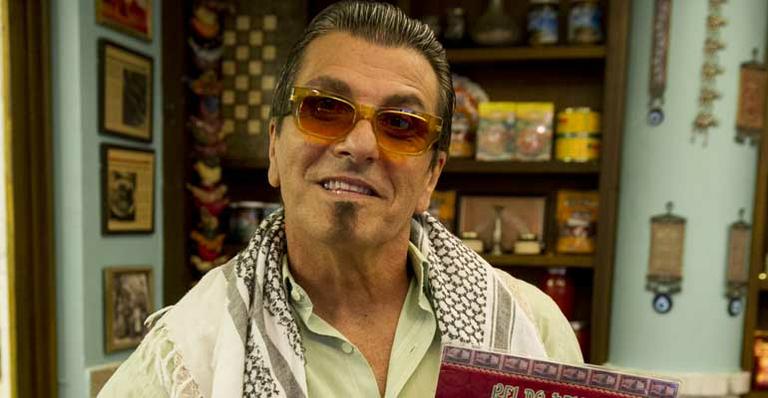 Evandro Mesquita faz participação especial em ‘Tapas & Beijos’