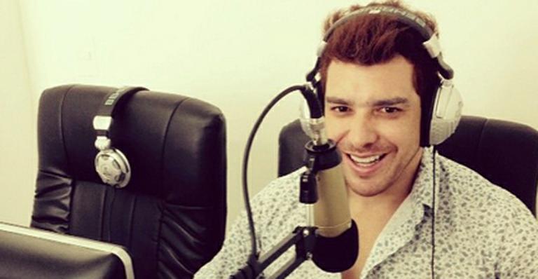 Vencedor do BBB 15, Cézar Lima vira locutor de rodeios