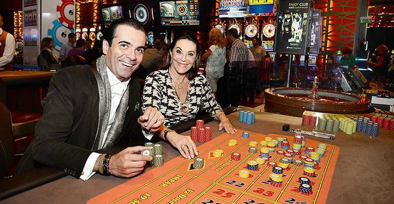 Fabio Arruda e Beth Szafir: relax em Punta