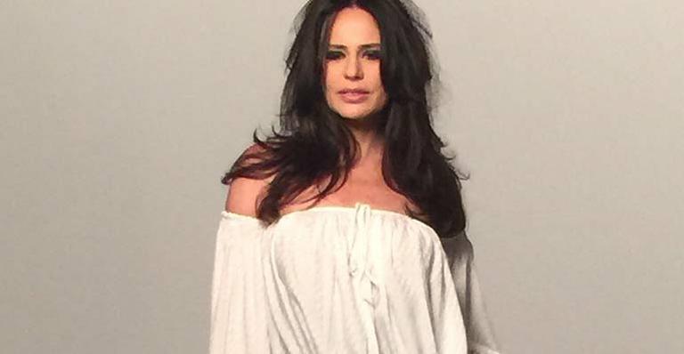 Socialite Cozete Gomes é fotografada por Bob Wolfenson em SP