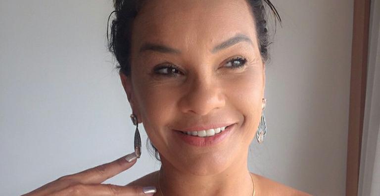Solange Couto aproveita as férias de Malhação no Nordeste