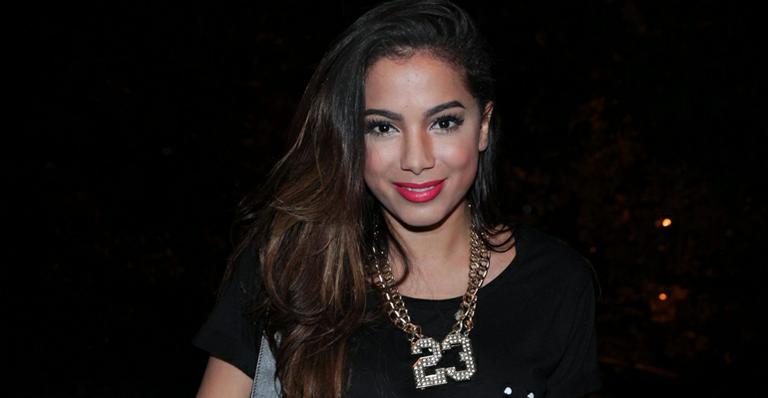 Anitta desabafa sobre morte de Cristiano Araújo: ‘Não tem como não se colocar no lugar’