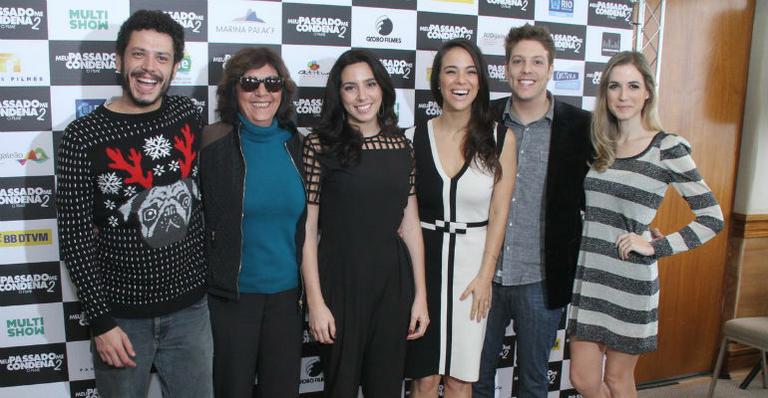 Fabio Porchat e Miá Mello participam da coletiva de “Meu Passado Me Condena 2”