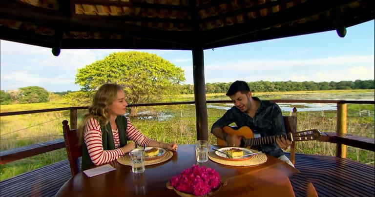 ‘Estrelas’ exibe trecho do último programa gravado por Cristiano Araújo e Angélica se emociona