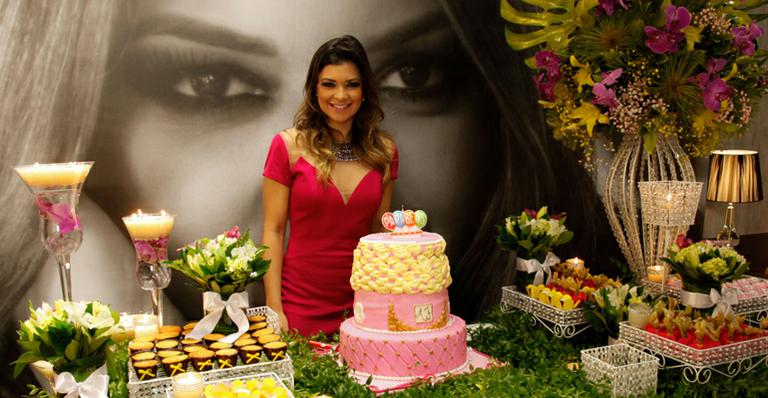 Amanda Françozo comemora seus 36 anos com festa. Confira!