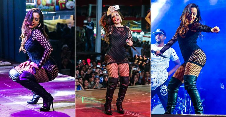 Em show, Anitta sensualiza, desce até o chão, tira selfie e faz ‘quadradinho de oito’