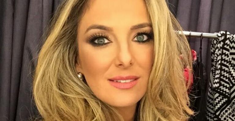 Só de biquíni, Ticiane Pinheiro exibe corpo de dar inveja no Caribe