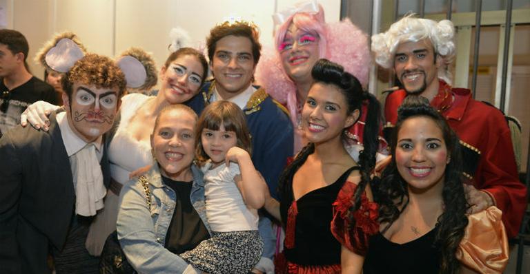 Vips prestigiam novo espetáculo infantil, “Cinderela”, de José Wilker
