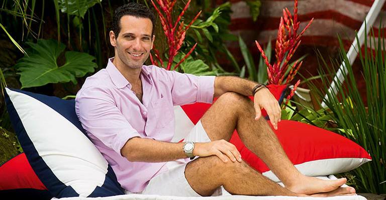 Mouhamed Harfouch revela sua paixão pelos palcos: “É igual cachaça”