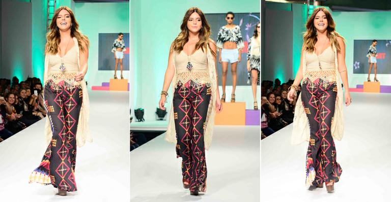 Giovanna Lancellotti brilha em desfile de evento de moda