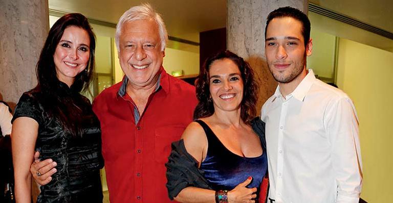 Antonio Fagundes com Bruno dividem o palco no Rio