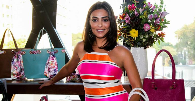 Juliana Paes distribui sorrisos em lançamento de sua coleção de bolsas