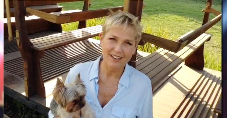 Xuxa faz convite exclusivo para seu programa na Record