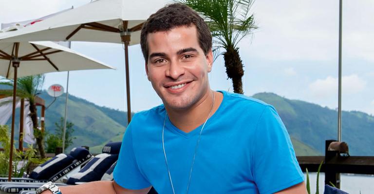 Thiago Martins fala do dueto com Ivete Sangalo em álbum