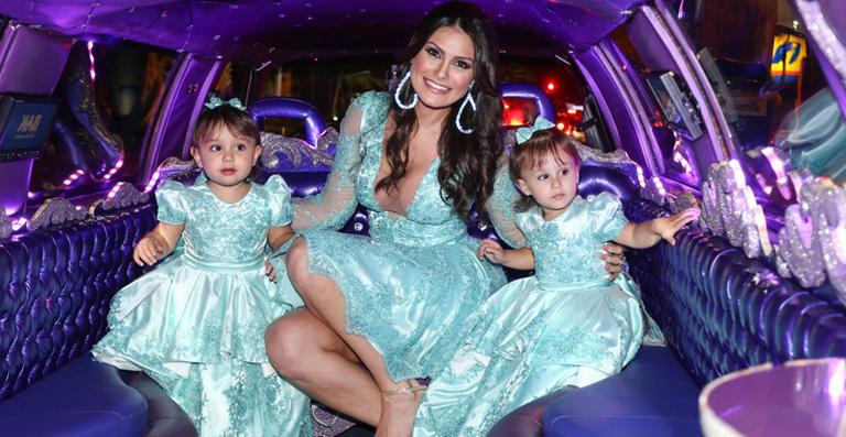 Natália Guimarães faz festa de aniversário das filhas gêmeas