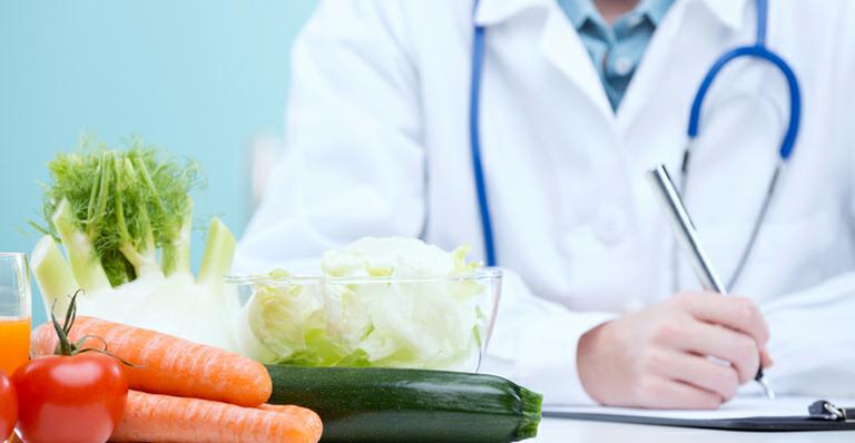 Nutricionista lista os erros que as pessoas cometem na hora de perder peso