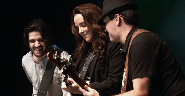 Ana Carolina faz show impecável em São Paulo