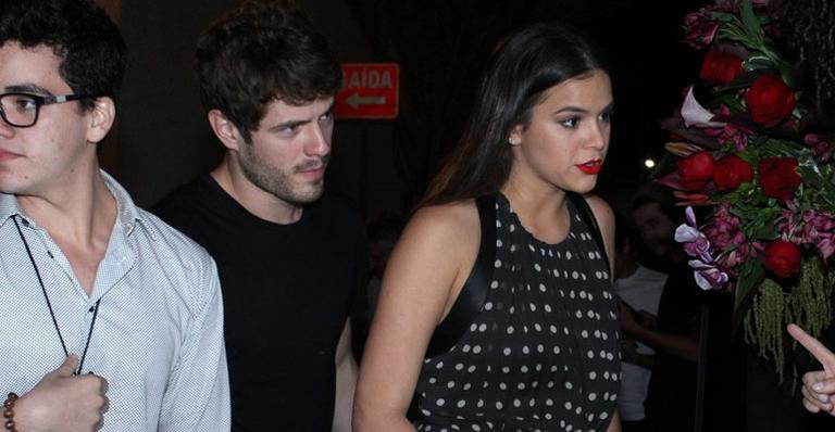 Bruna Marquezine e Maurício Destri: juntos em première