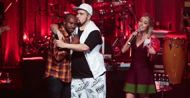 Thiaguinho e Luiza Possi fazem a festa em show de Tiago Abravanel