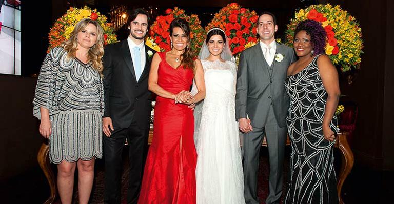 Solange Frazão: alegria na boda de sua Thabata