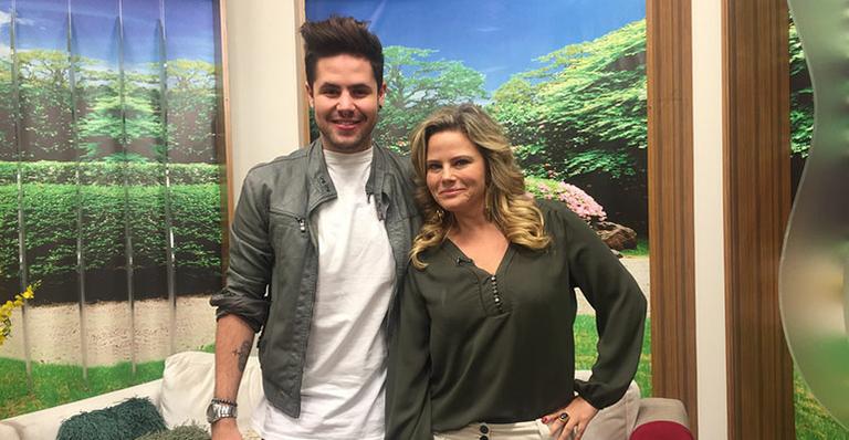 Ex-The Voice, Leandro Buenno vai à programa de Maria Cândida e Rafael Faria